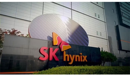 SK Chairman Choi Tae-won pledges Hynix expansion of HBM production, noting AI brings significant market uncertainty